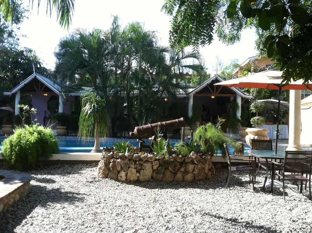 Palm Inn Hotel Port-au-Prince Extérieur photo